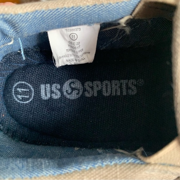 👗Children’s Natural/Tan Boat Shoes size 11 - Picture 7 of 8